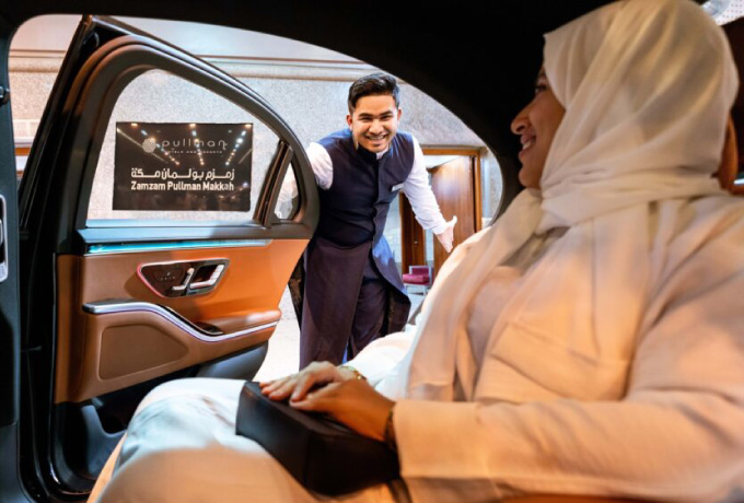 ibadah-islamic-travel-ground-transport-private-car-02