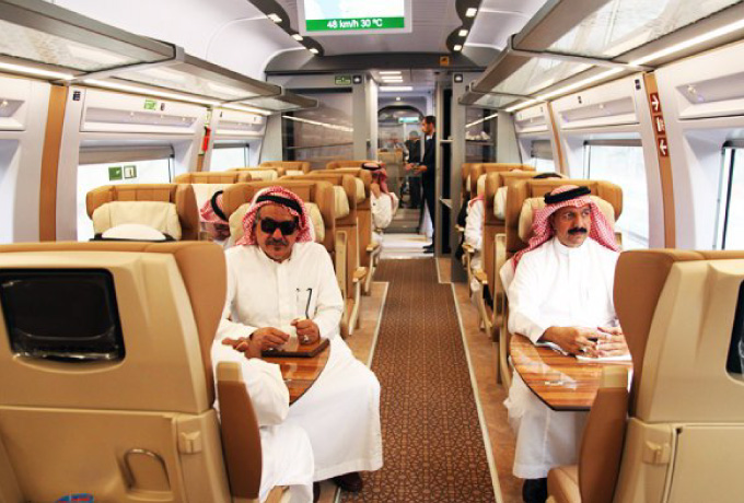 ibadah-islamic-travel-high-speed-train-03