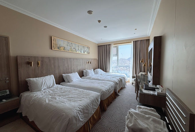 movenpick-hajar-tower-01